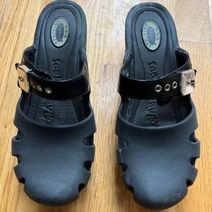 Dr. Scholl’s clogs black size 9